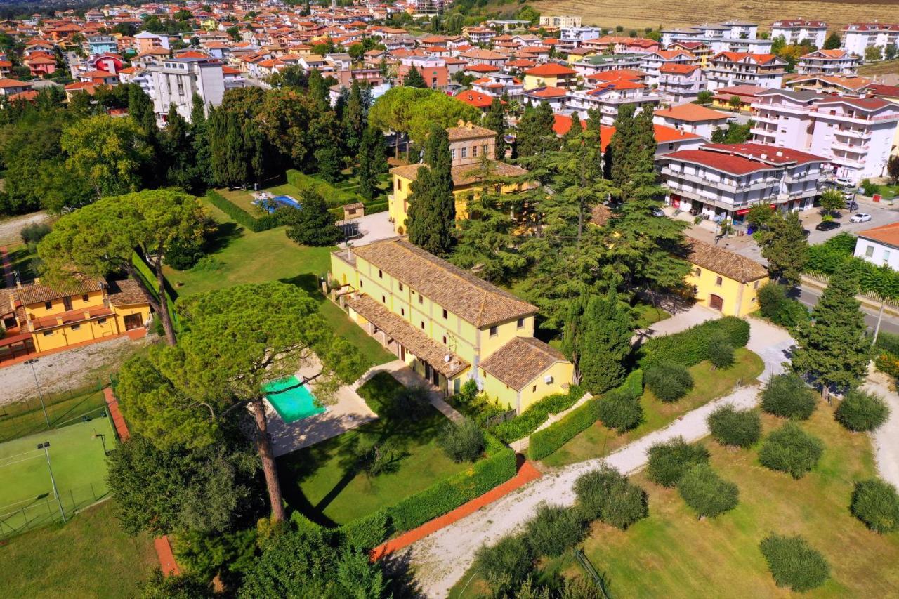 Agriturismo Villa Irelli Castellalto Екстериор снимка